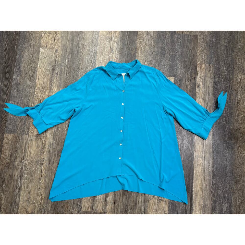 Chico's Turquoise Blue Tie Sleeve Button Down Blouse High Low‎ Hem Top Size 3 XL
